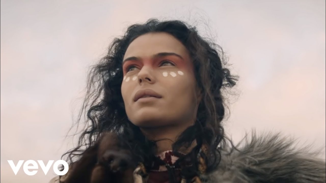 Oliver Heldens - Fire In My Soul (Official Video) ft. Shungudzo